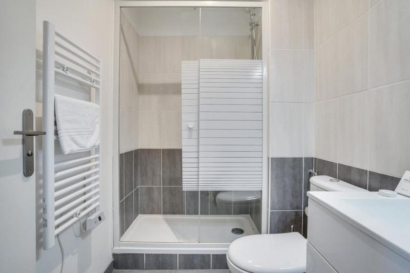 808 Chic Suite - Superb Apartment Bagnolet Luaran gambar