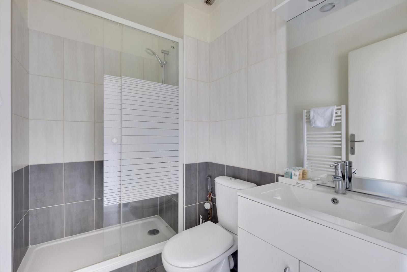 808 Chic Suite - Superb Apartment Bagnolet Luaran gambar